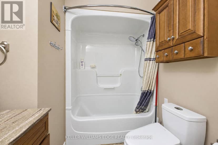93 Wellandvale Drive — photo 18 of 40