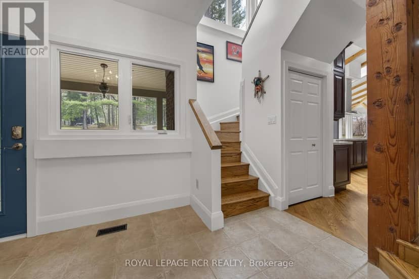 16365 Bathurst Street — photo 4 of 40