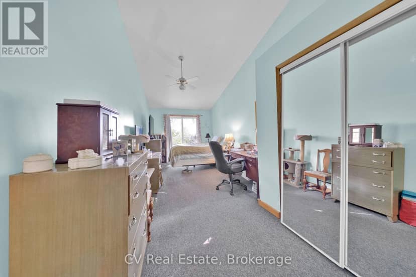 64 Wahnekewening Drive — photo 34 of 40