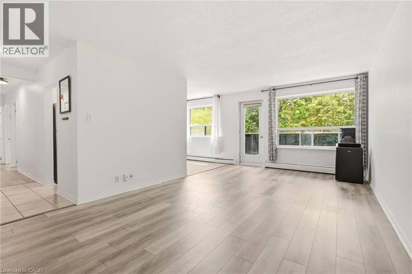 2411 NEW Street Unit# 201 — photo 8 of 29