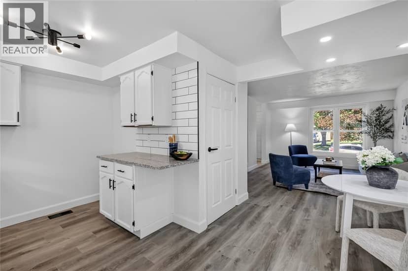27 TURNER DRIVE Unit# 25 — photo 9 of 27
