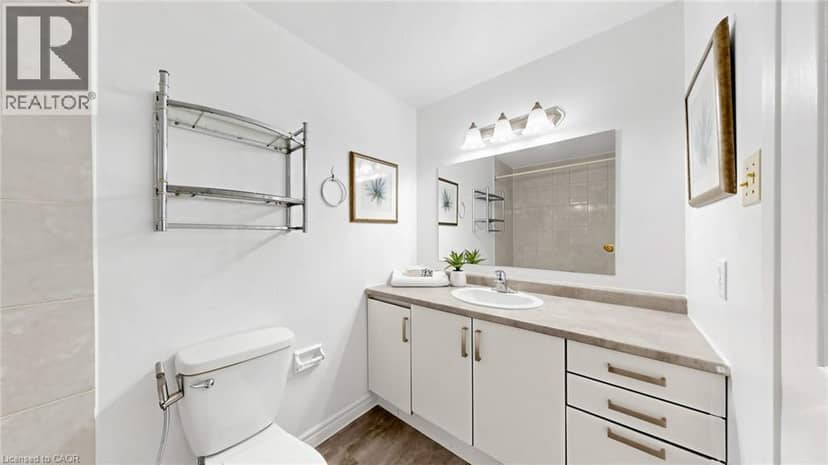 304 BLUEVALE Street Unit# B — photo 32 of 40
