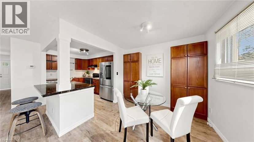 304 BLUEVALE Street Unit# B — photo 18 of 40
