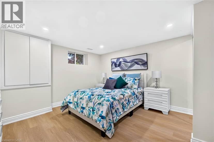5662 MORDEN Drive — photo 34 of 40