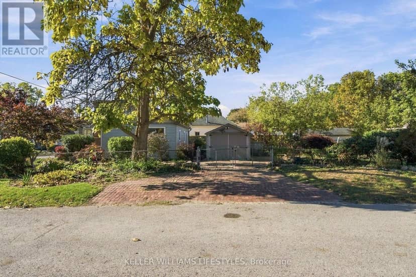 96 Dakin Street — photo 38 of 40