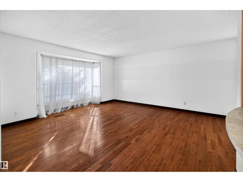 4708 Malmo Rd NW, Edmonton, photo 7