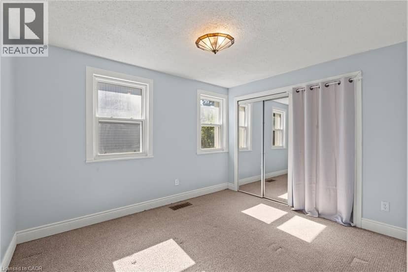 123 MORTON Avenue — photo 15 of 40