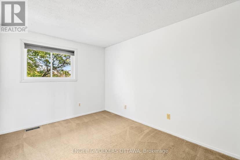 1379 Ambridge Way — photo 33 of 38