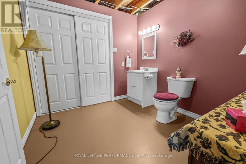 71 Faucher Boulevard — photo 19 of 32