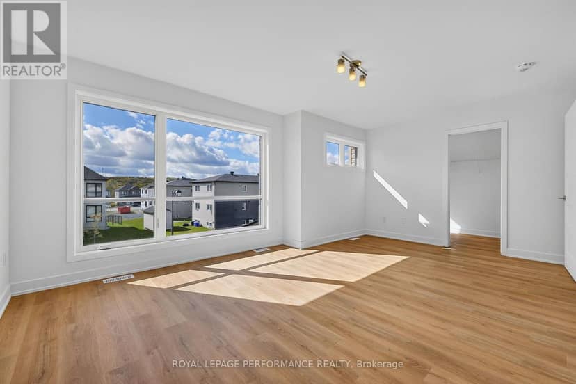 1367 Diamond Street — photo 13 of 40