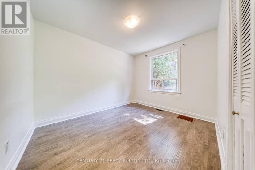 109 Norton Avenue — photo 16 of 35