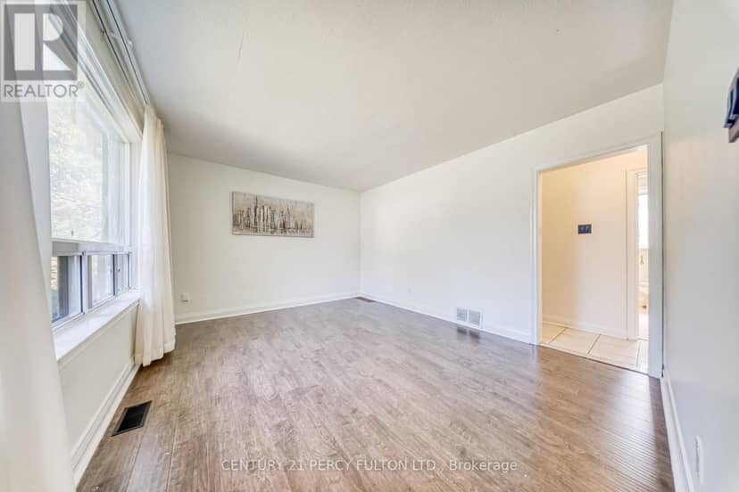 109 Norton Avenue, Toronto, photo 4