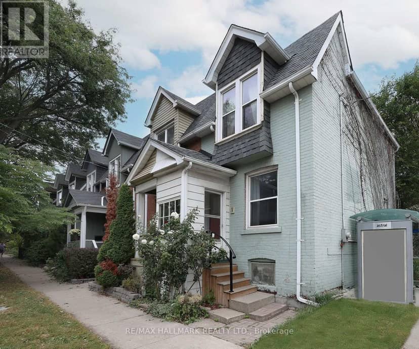 1 Lockwood Road, Toronto, photo 2