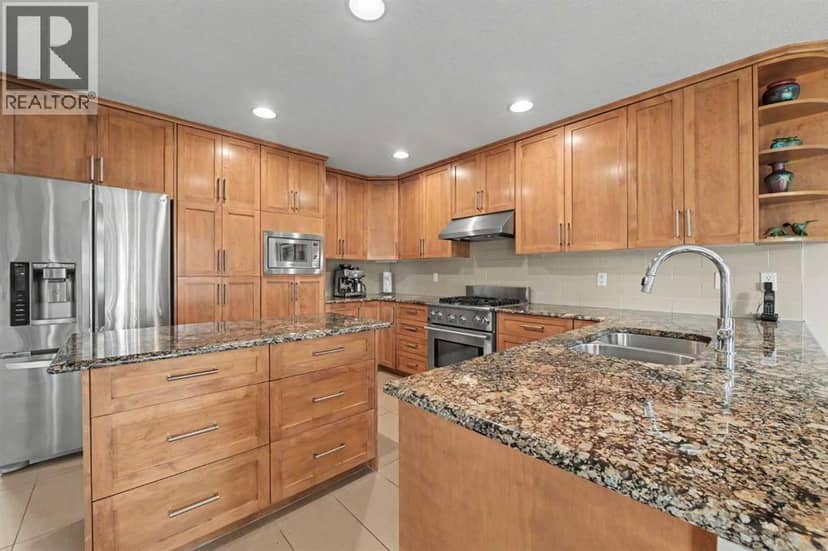 915 Coopers Drive SW — photo 13 of 40