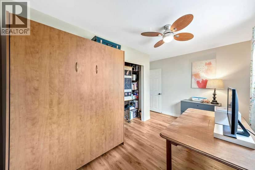 218A Allan Crescent SE — photo 19 of 36