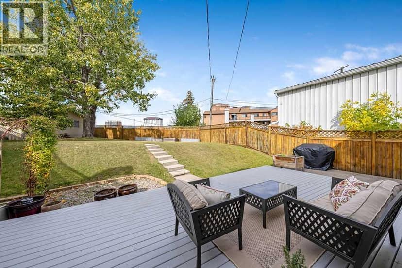 218A Allan Crescent SE — photo 31 of 36