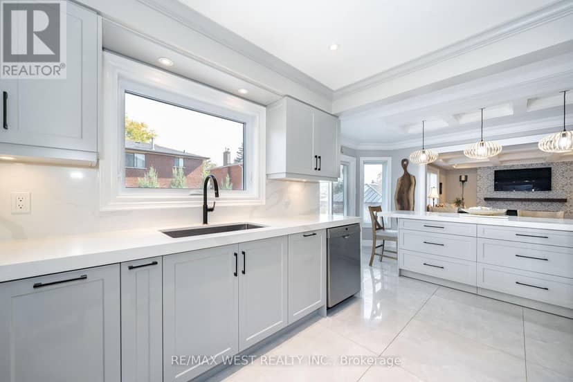 98 Arrowhead Drive, Vaughan, photo 7