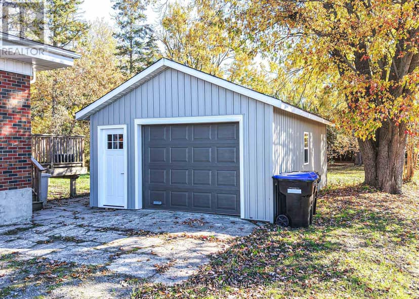 2255 O'Neil Street, Ramara, photo 2