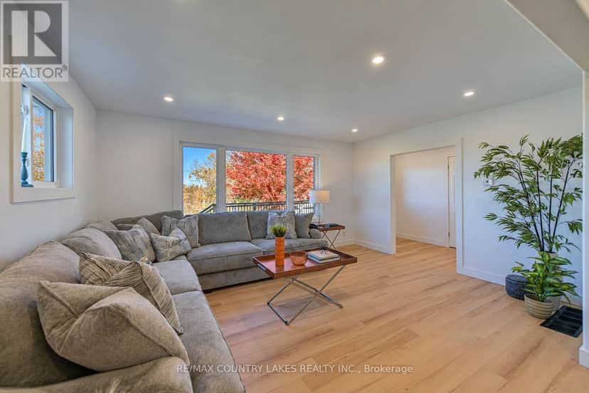 2255 O'Neil Street — photo 9 of 36