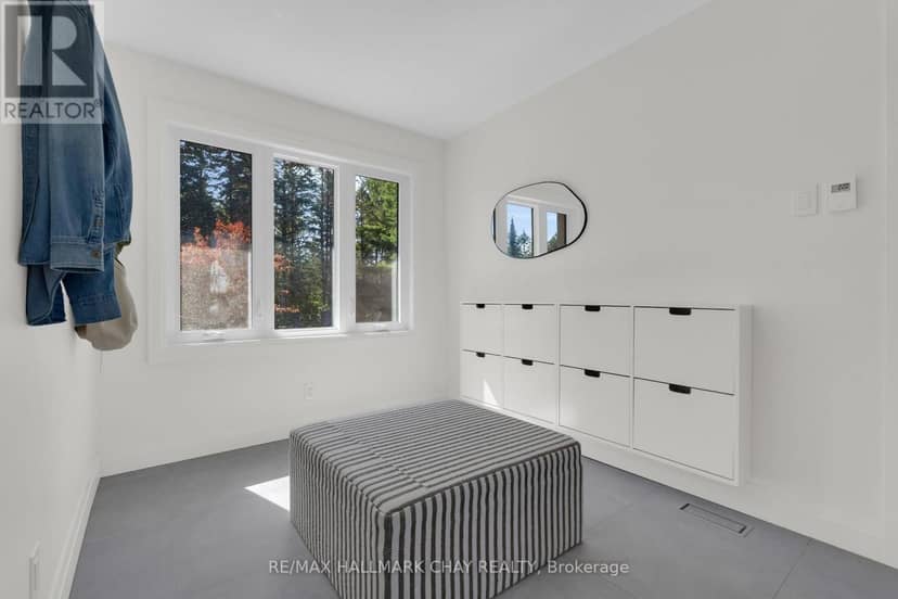 9 Howard Drive — photo 17 of 40