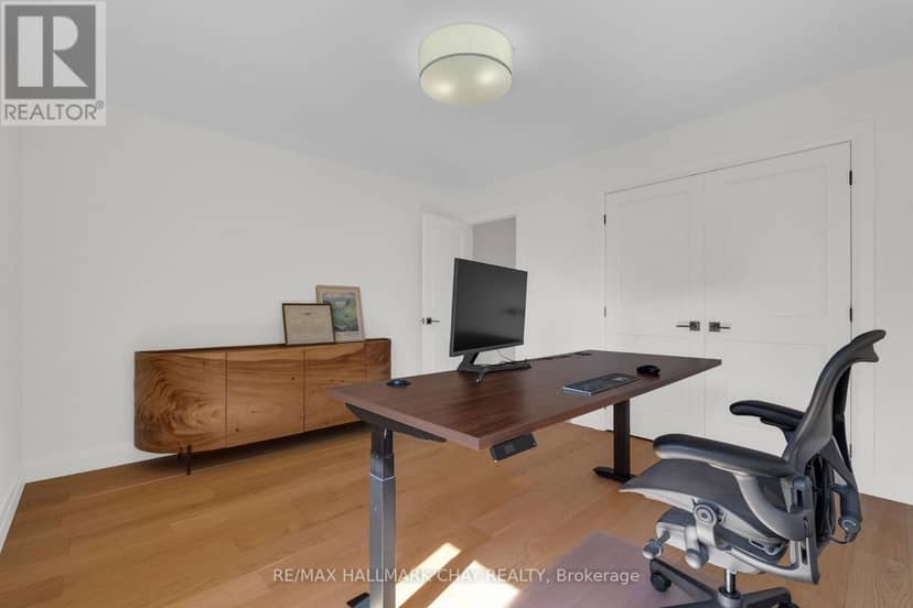 9 Howard Drive — photo 31 of 40