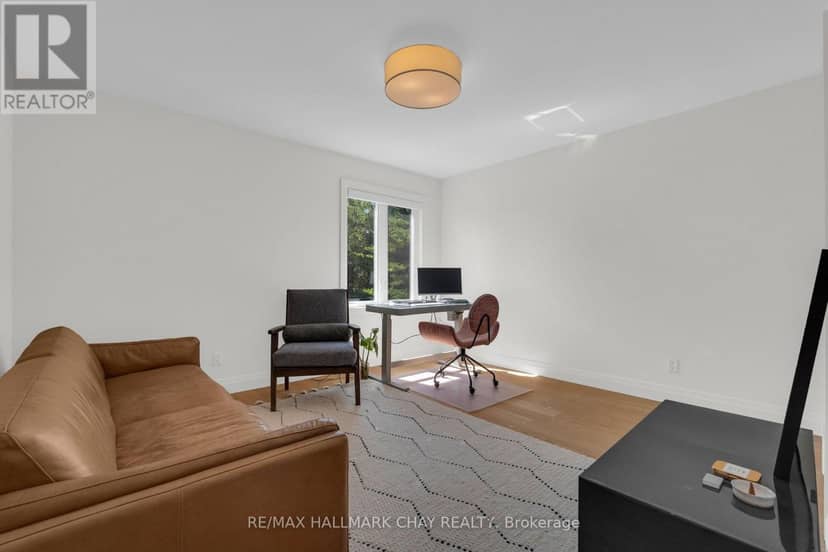 9 Howard Drive — photo 32 of 40