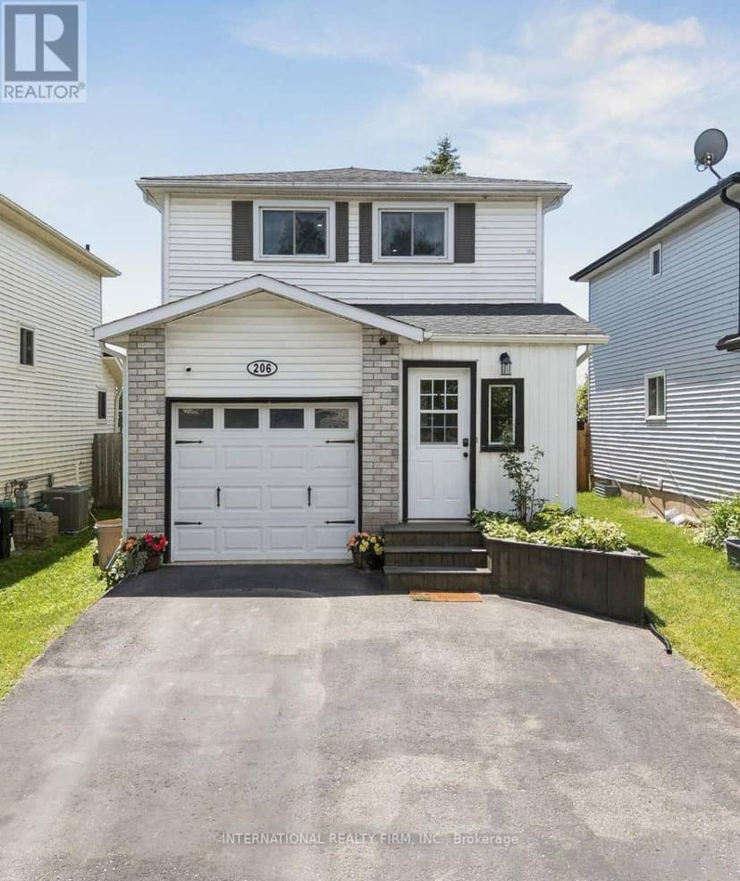 206 Hickling Trail, Barrie