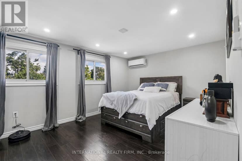 206 Hickling Trail — photo 16 of 40