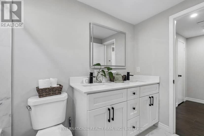 206 Hickling Trail — photo 21 of 40
