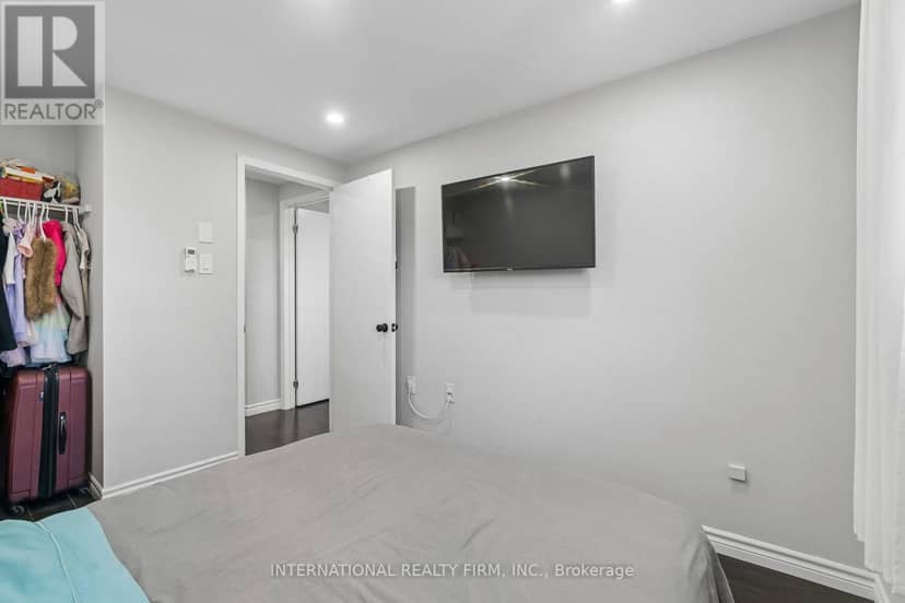 206 Hickling Trail — photo 24 of 40