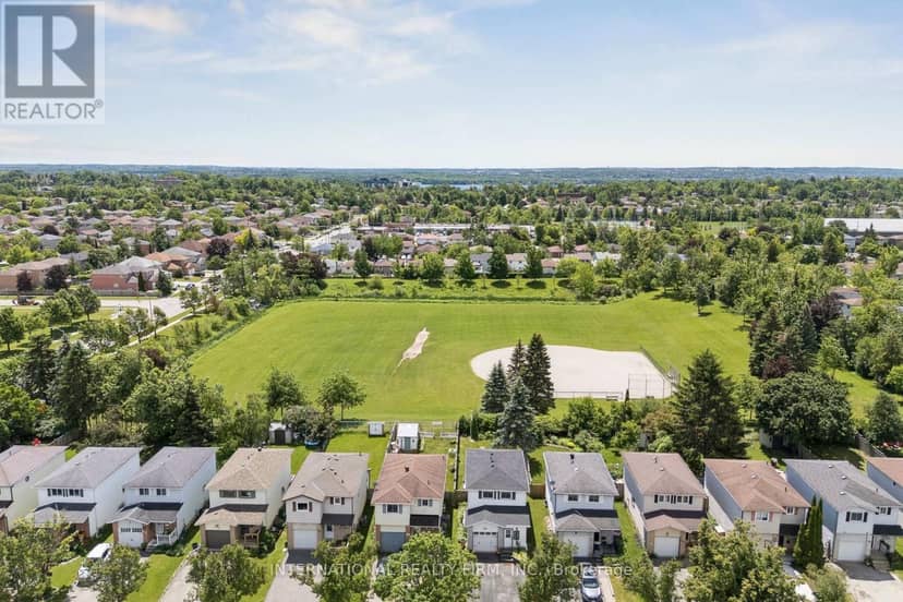 206 Hickling Trail — photo 37 of 40