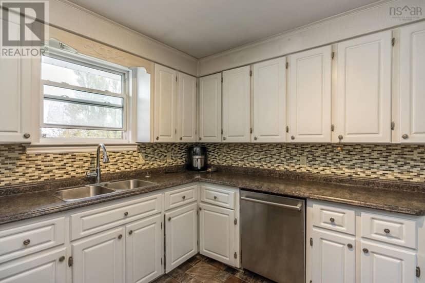 53 Old Farm Lane, New Minas, photo 4