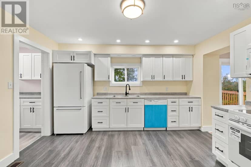 8419 Highway 1 — photo 11 of 40