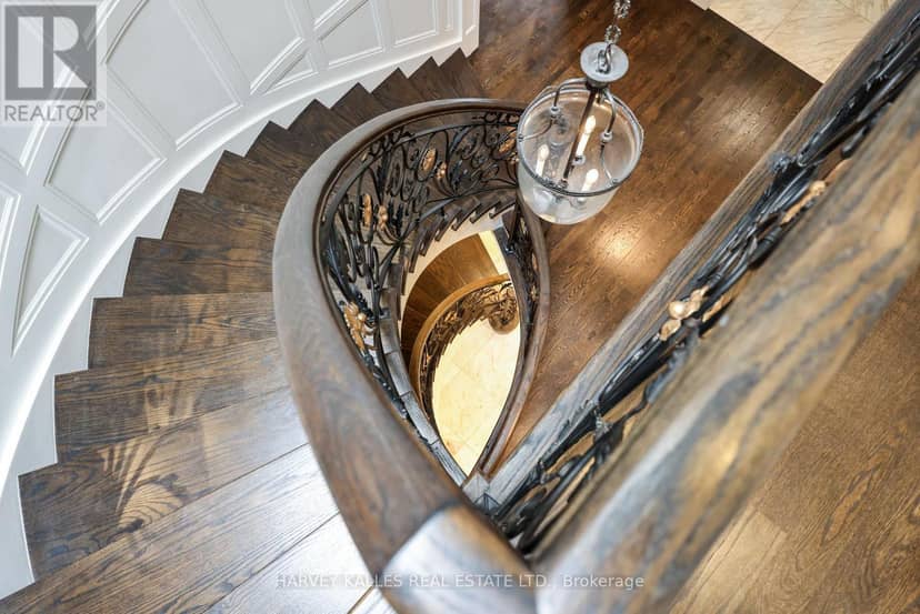 6 Penwood Crescent — photo 21 of 40