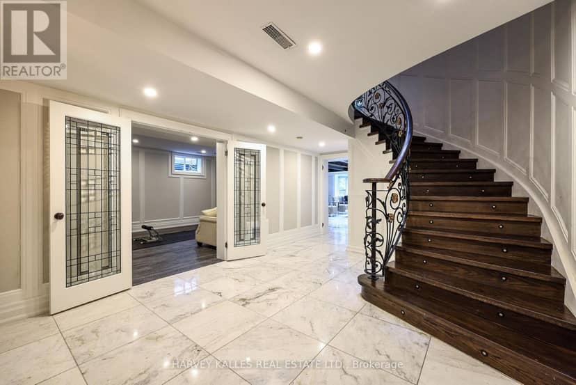 6 Penwood Crescent — photo 34 of 40