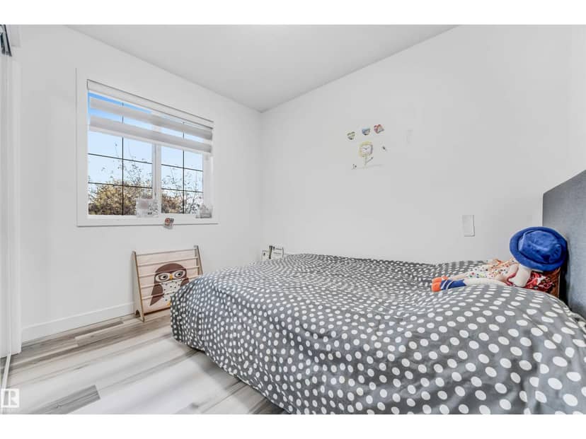 1828 36 AV NW — photo 25 of 40