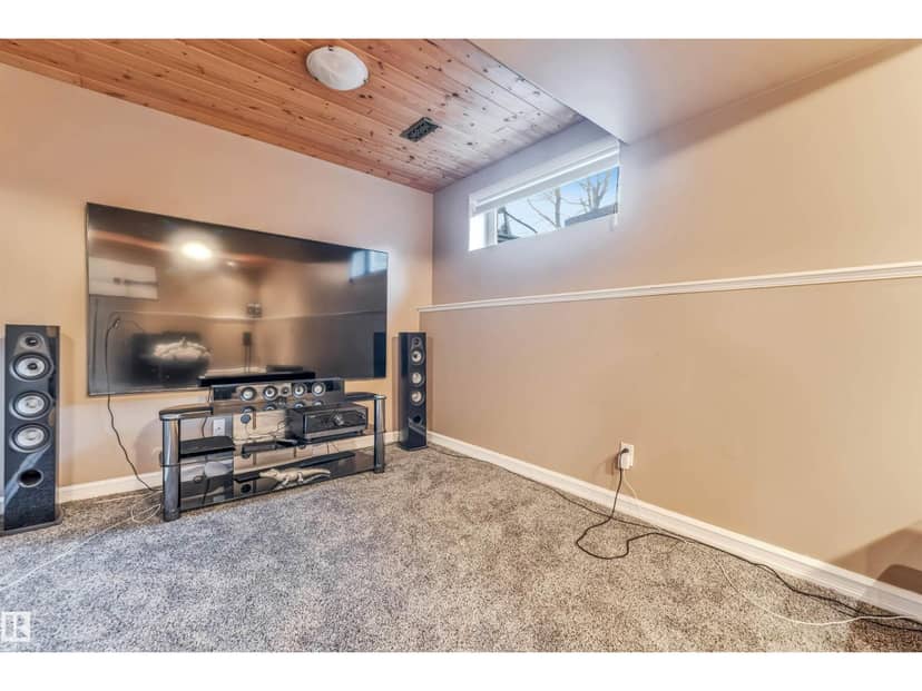 1828 36 AV NW — photo 36 of 40