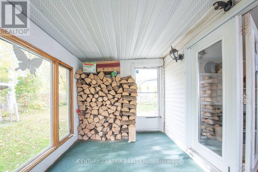 27 Cassell Lane — photo 11 of 29
