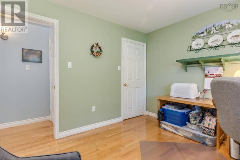 20 Willowdale Drive — photo 18 of 35