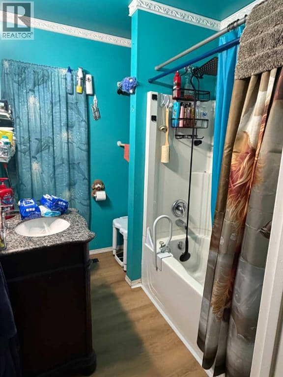 5114 52 Street — photo 16 of 31