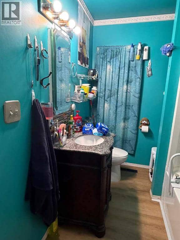 5114 52 Street — photo 17 of 31