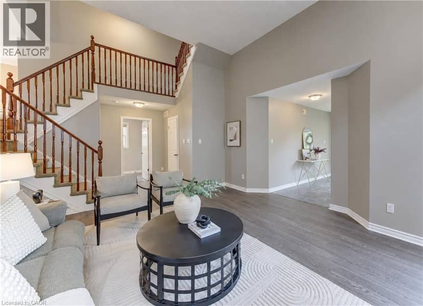 28 ROTH Avenue — photo 10 of 40
