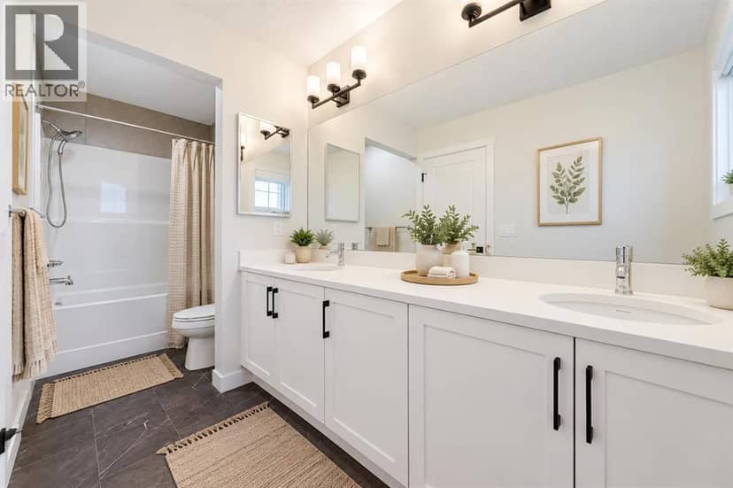 44 Lewiston Street NE — photo 13 of 19