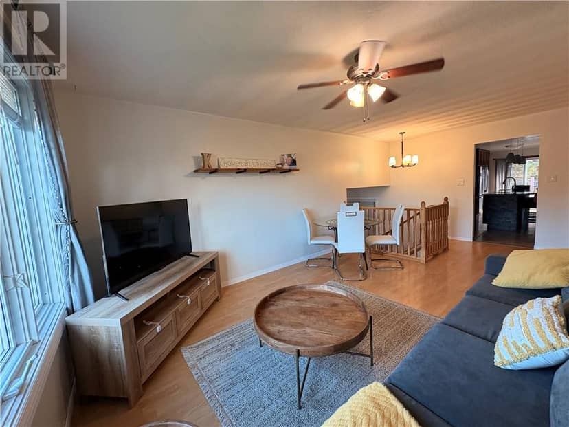4484 Carl Street — photo 10 of 40