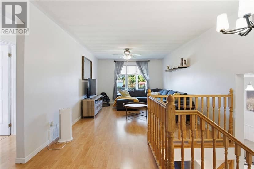 4484 Carl Street — photo 14 of 40