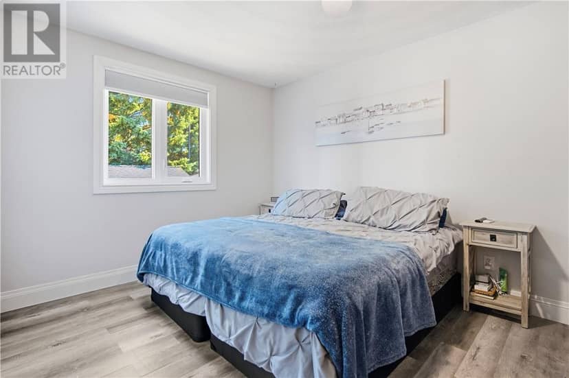 4484 Carl Street — photo 18 of 40