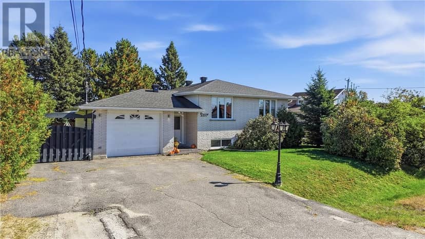 4484 Carl Street, Hanmer, photo 2