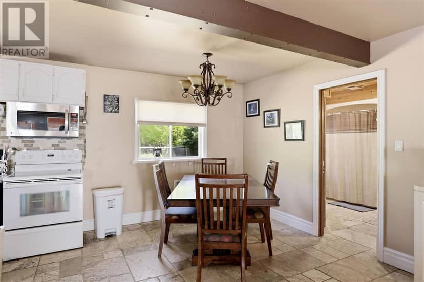 5290 Wierzbicki DR — photo 19 of 40