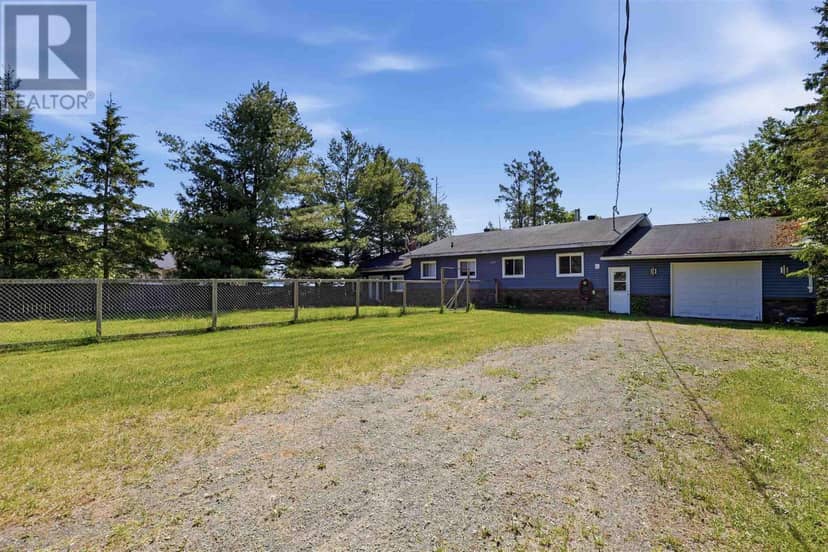 5290 Wierzbicki DR — photo 3 of 40