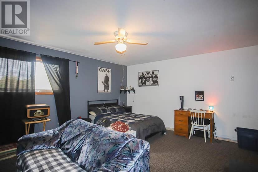 480 Moss RD — photo 14 of 40